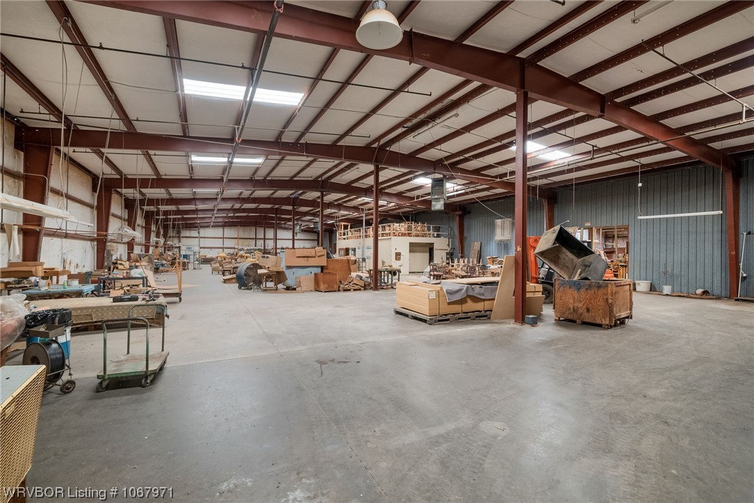 main property photo 20