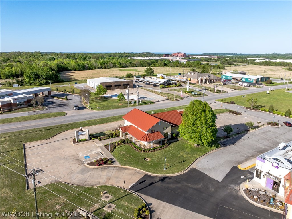 main property photo 30