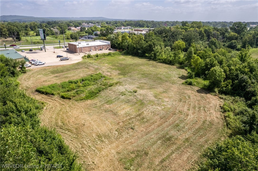 main property photo 13