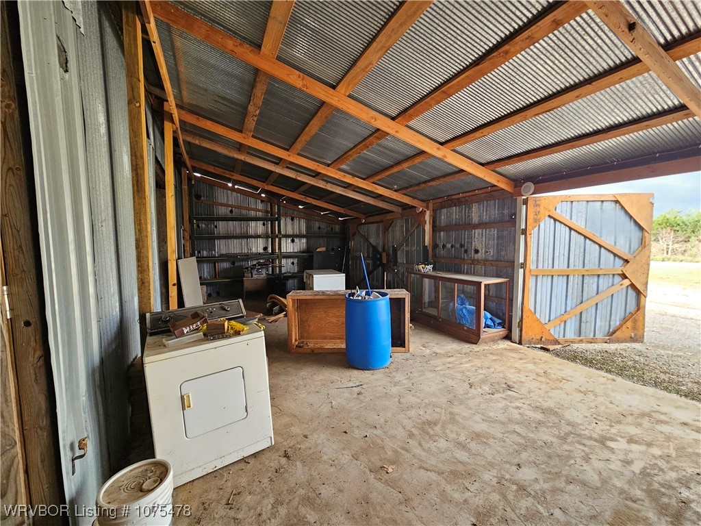 main property photo 10