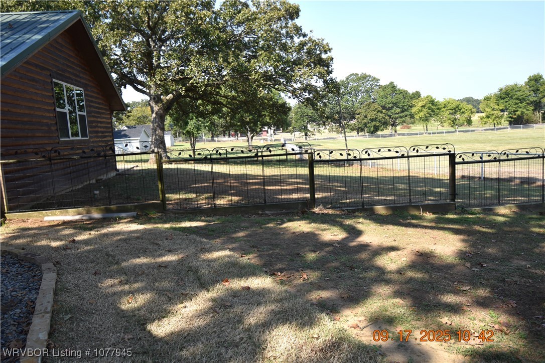 main property photo 28
