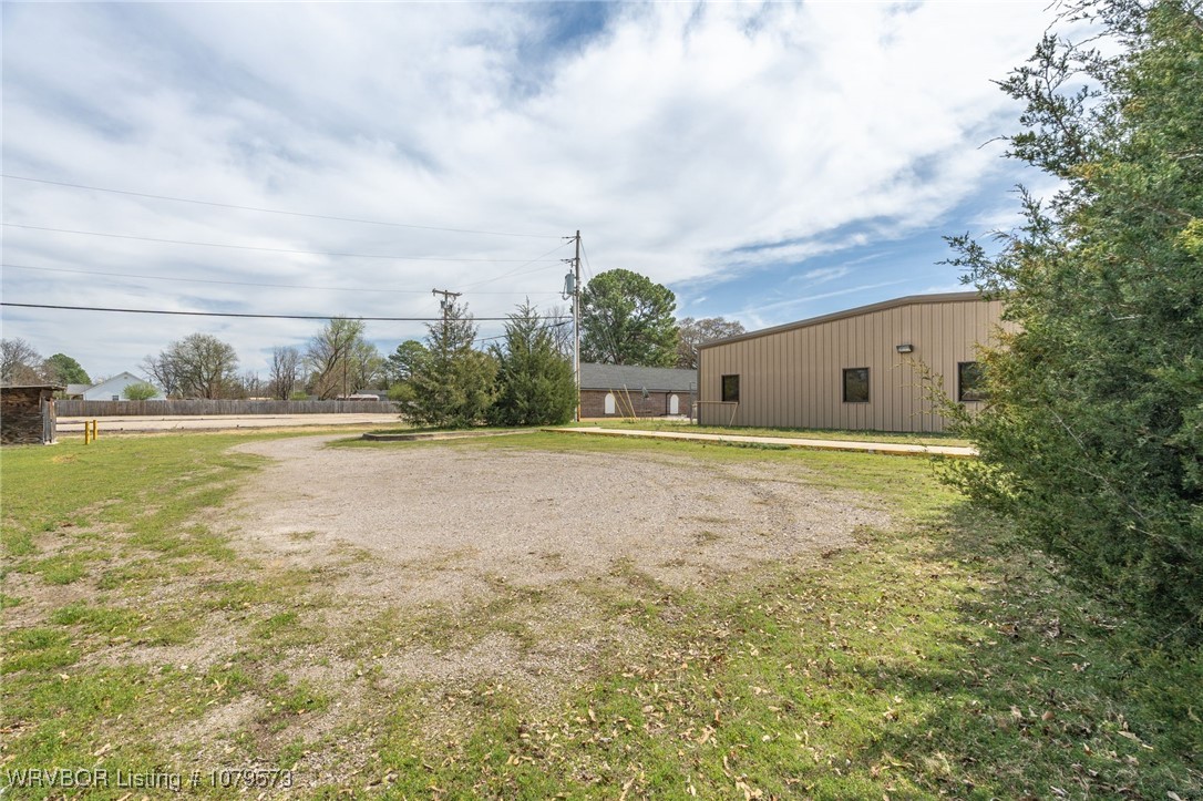 main property photo 14