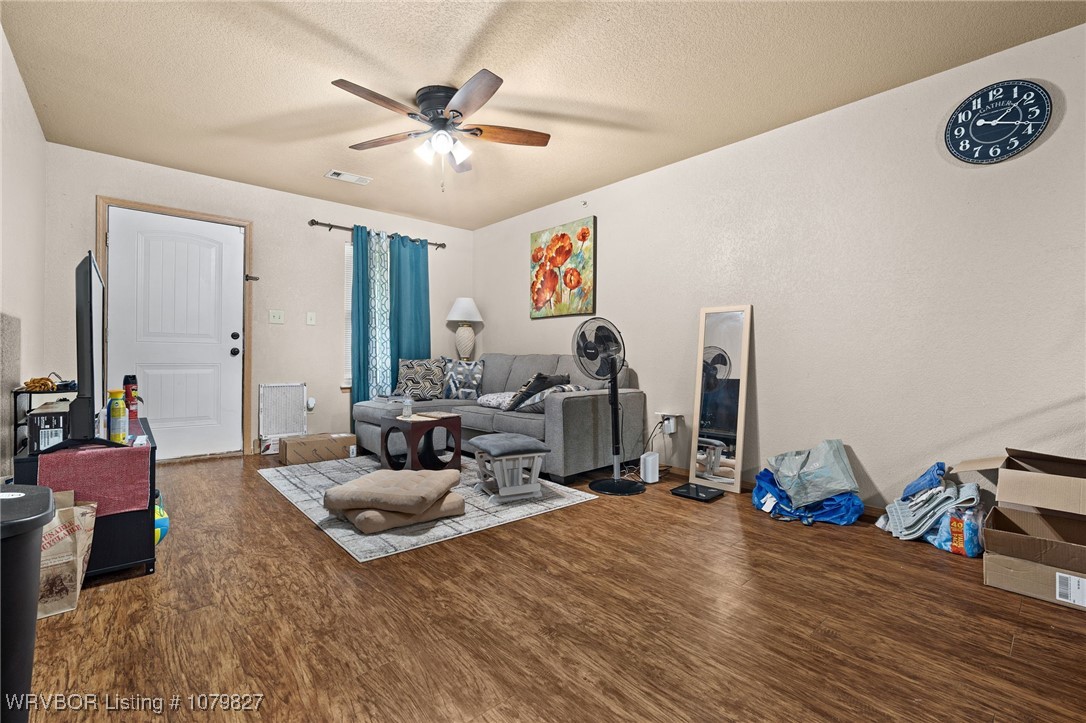 property viewer photo 2