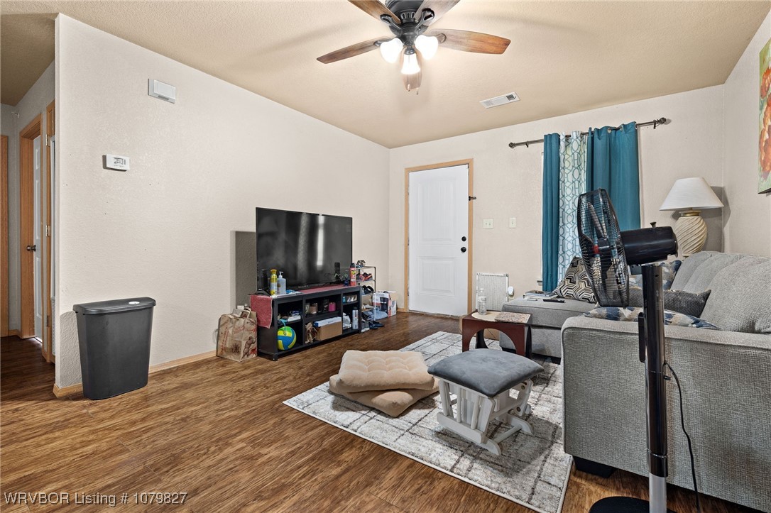 property viewer photo 3