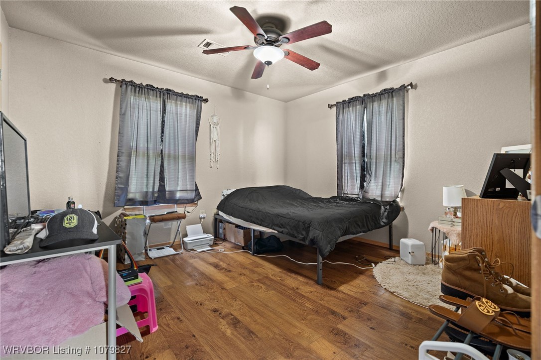 property viewer photo 9