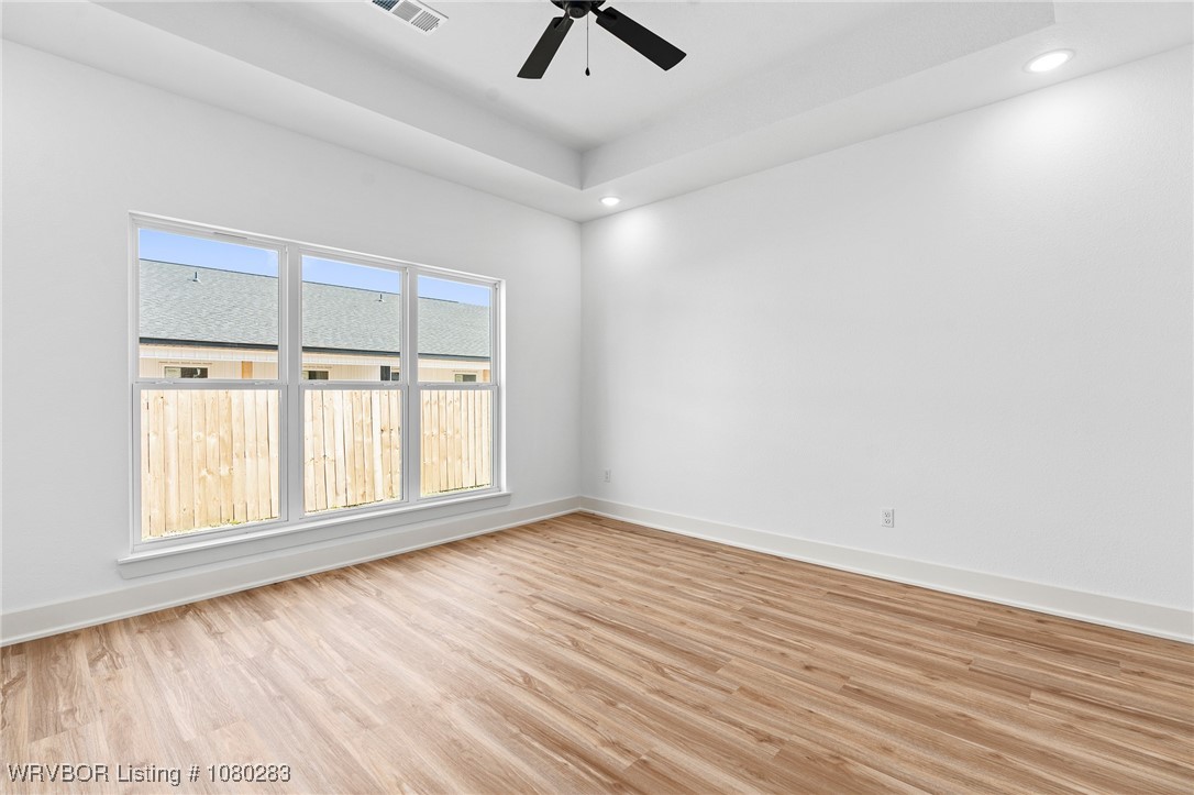 property viewer photo 22