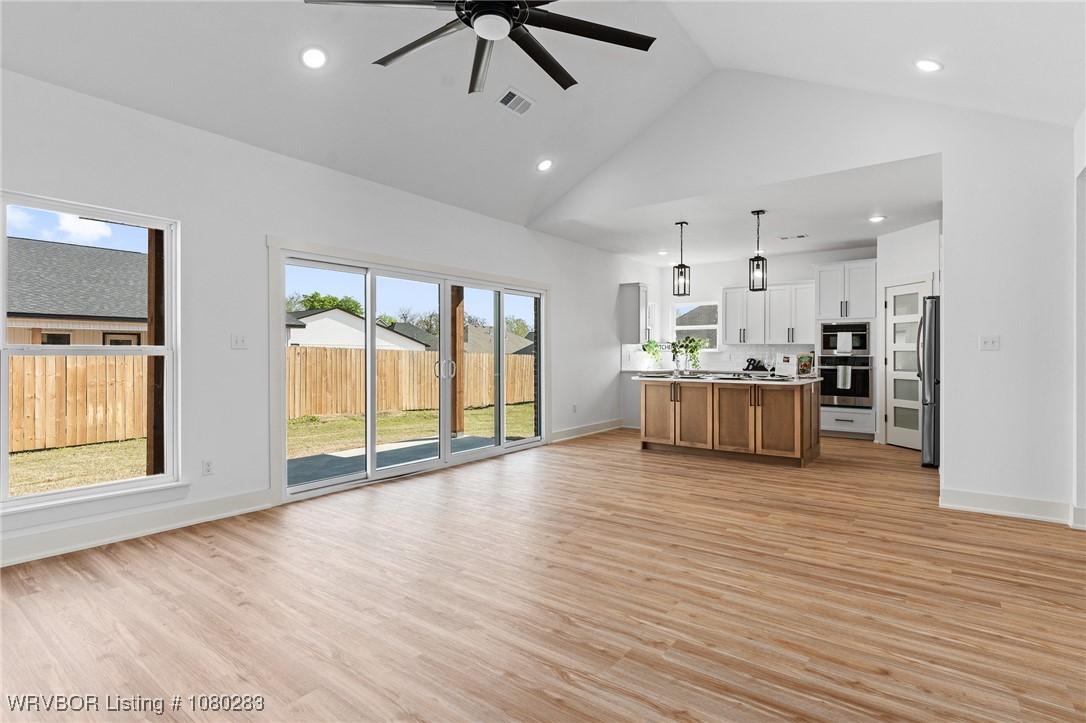 property viewer photo 8