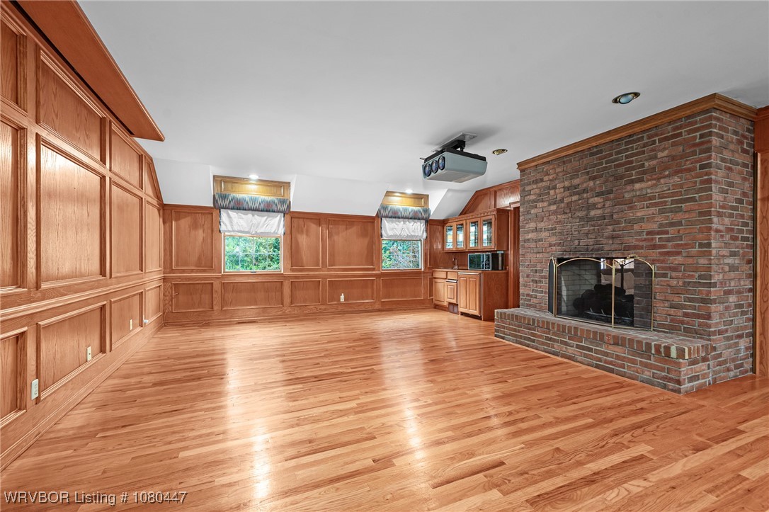 property viewer photo 20