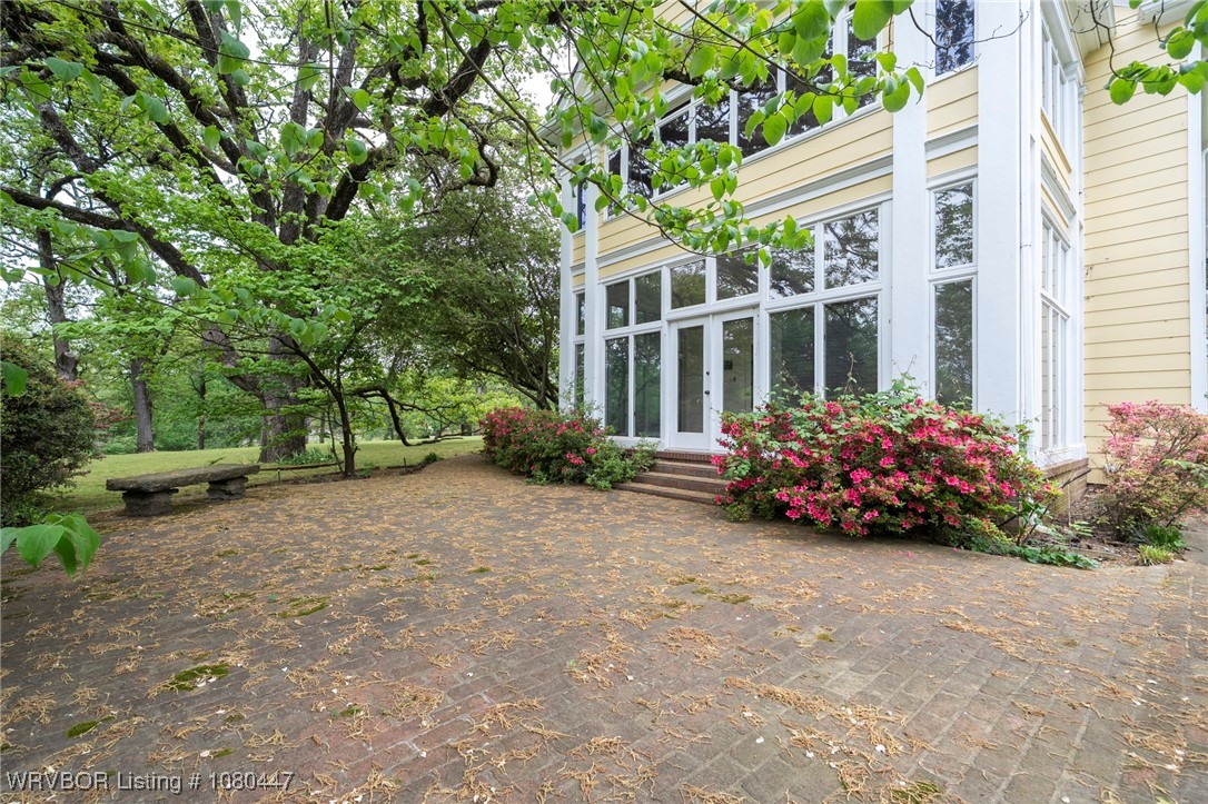 property viewer photo 3