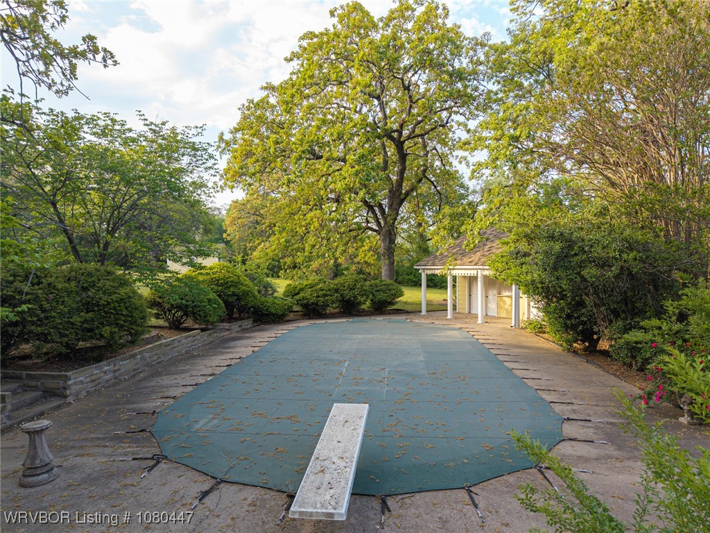 property viewer photo 41