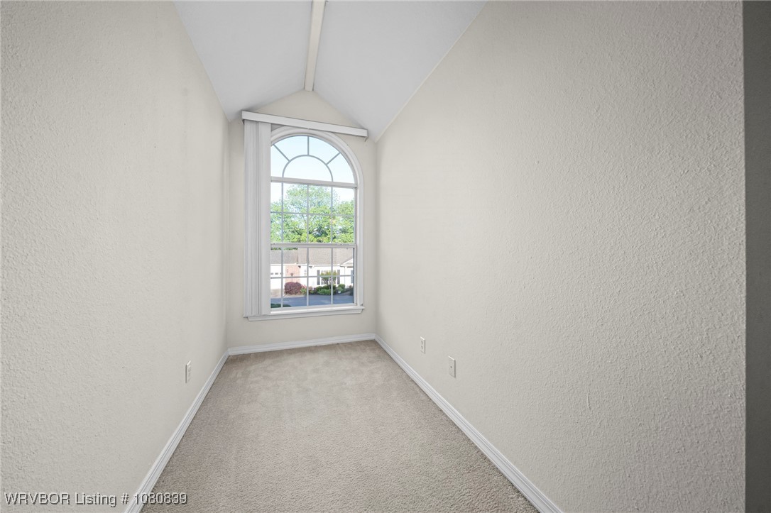 property viewer photo 25