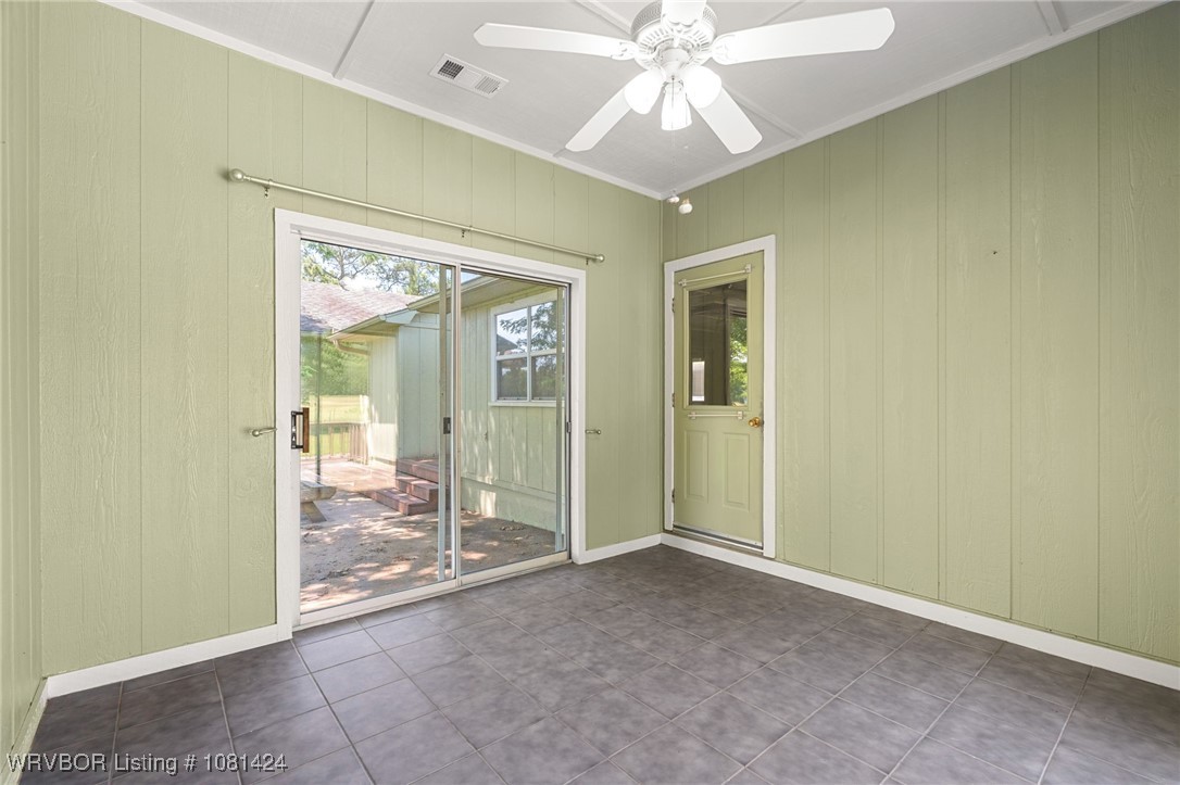 property viewer photo 18