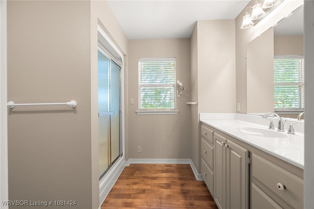 property viewer photo 36
