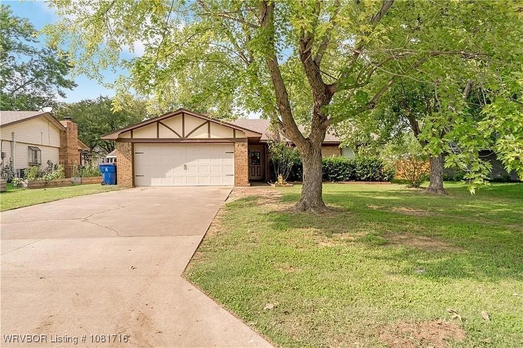 main property photo 0