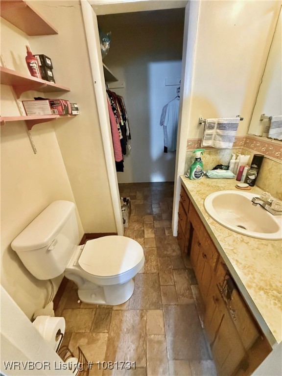 main property photo 13