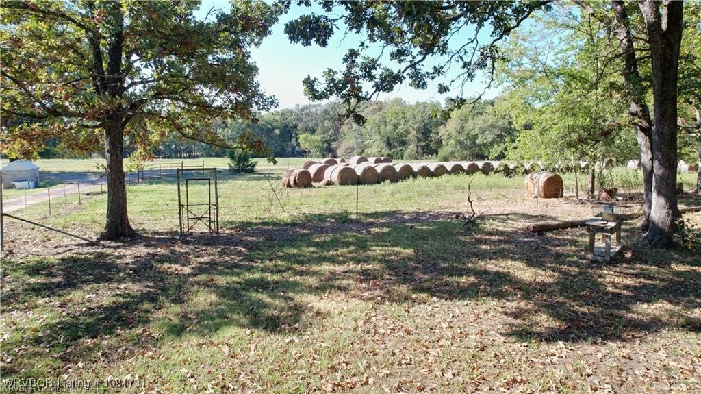 main property photo 30