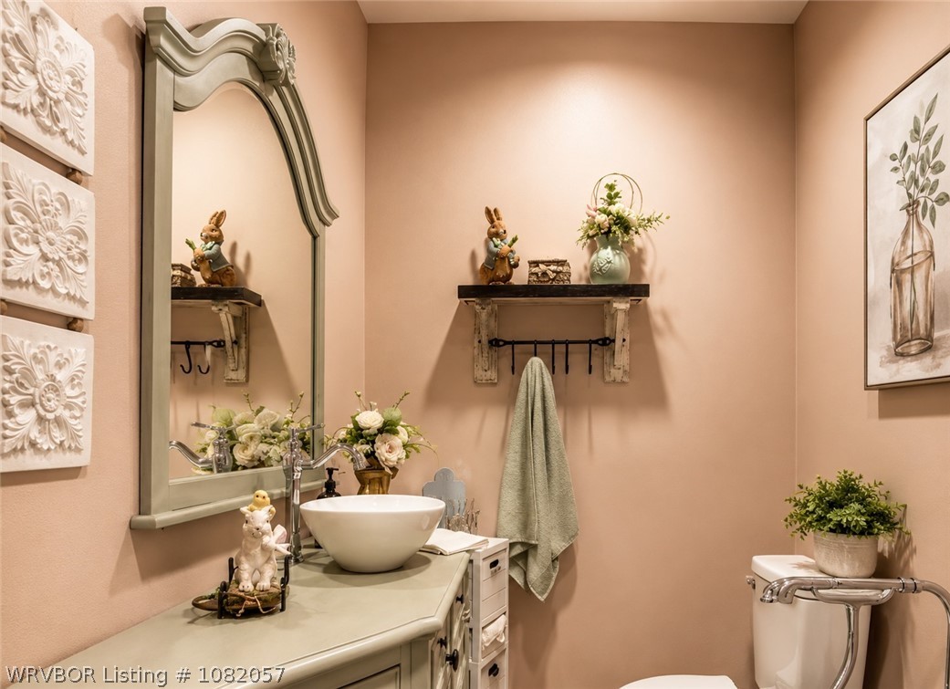 main property photo 35