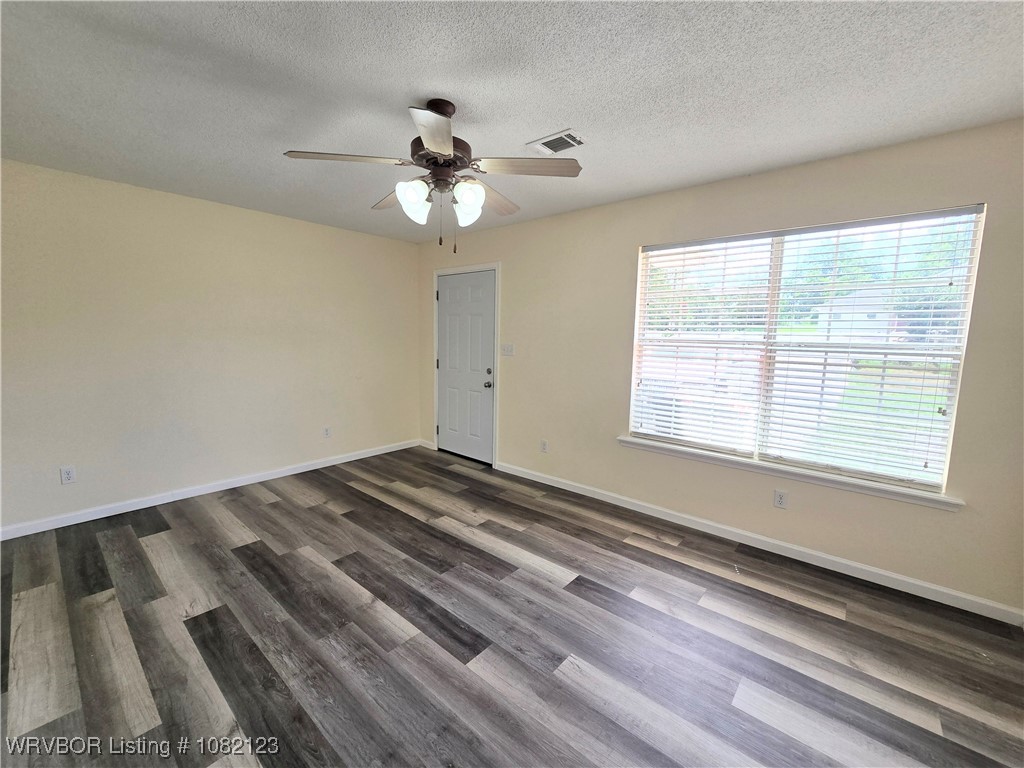 property viewer photo 1