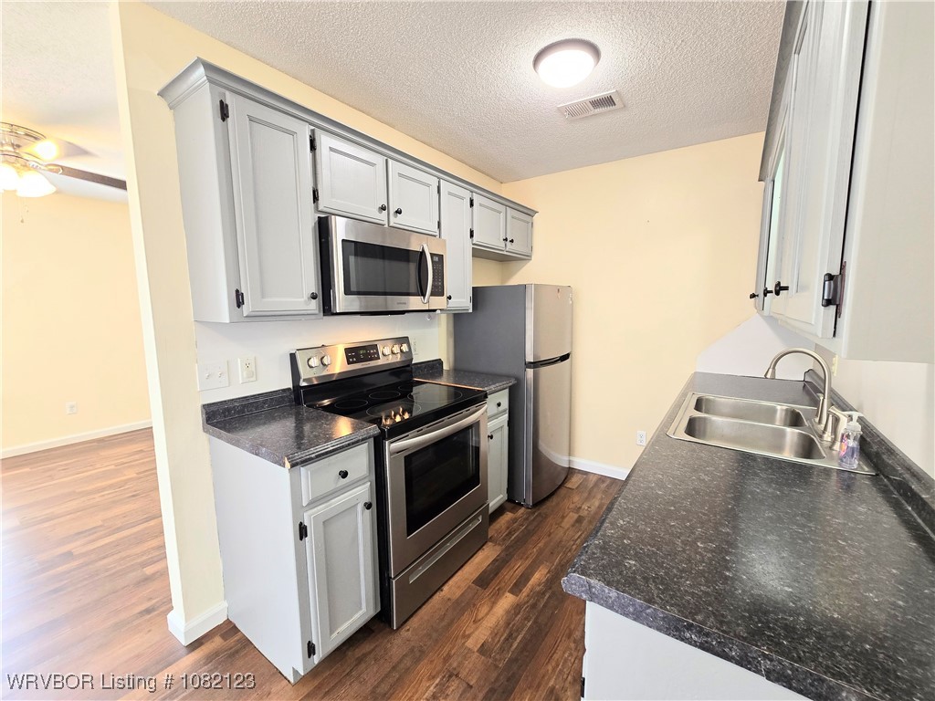 property viewer photo 17