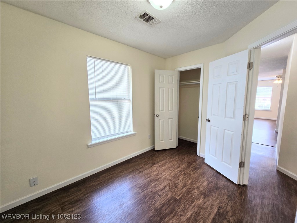 property viewer photo 18