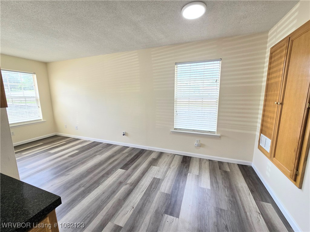 property viewer photo 2