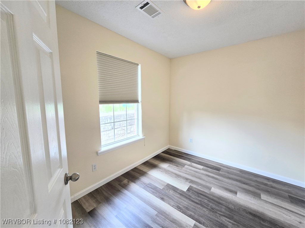 property viewer photo 7