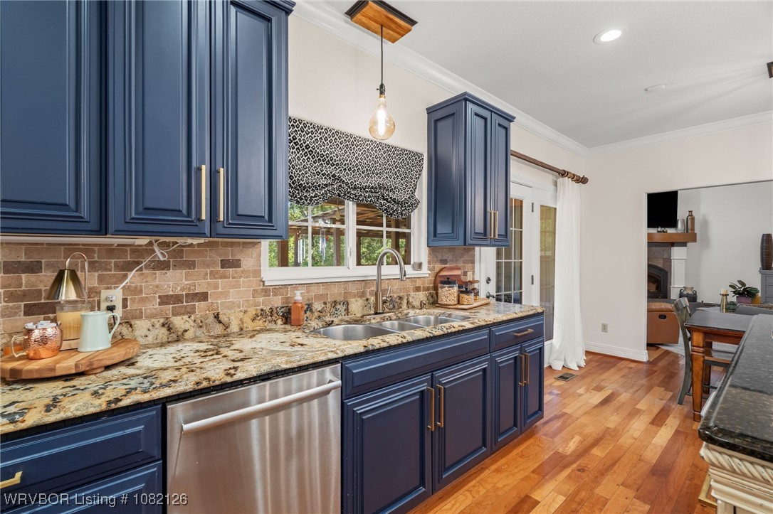 property viewer photo 14