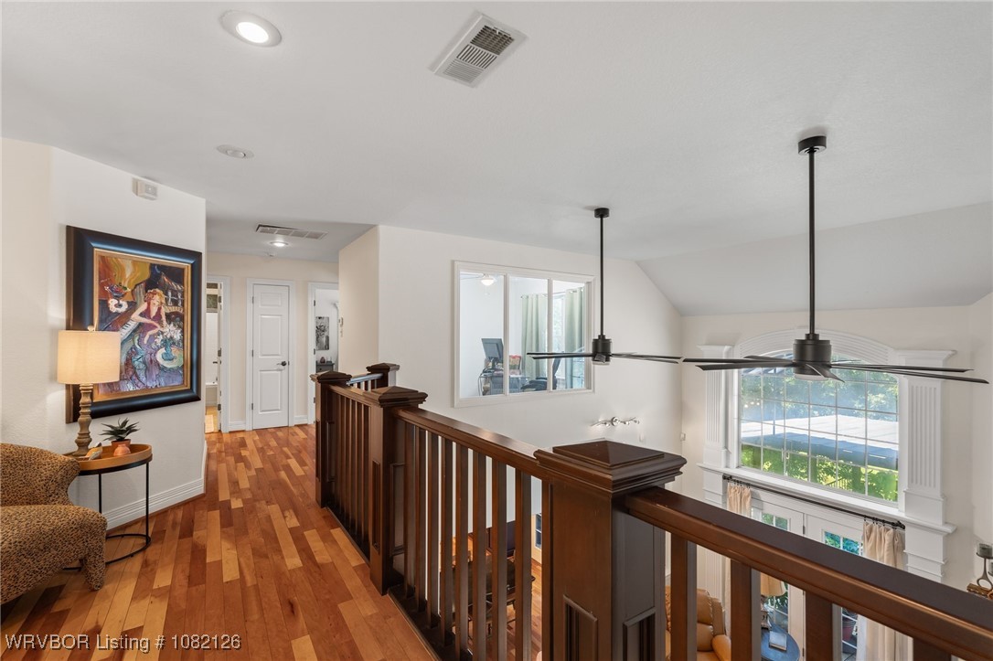 property viewer photo 32