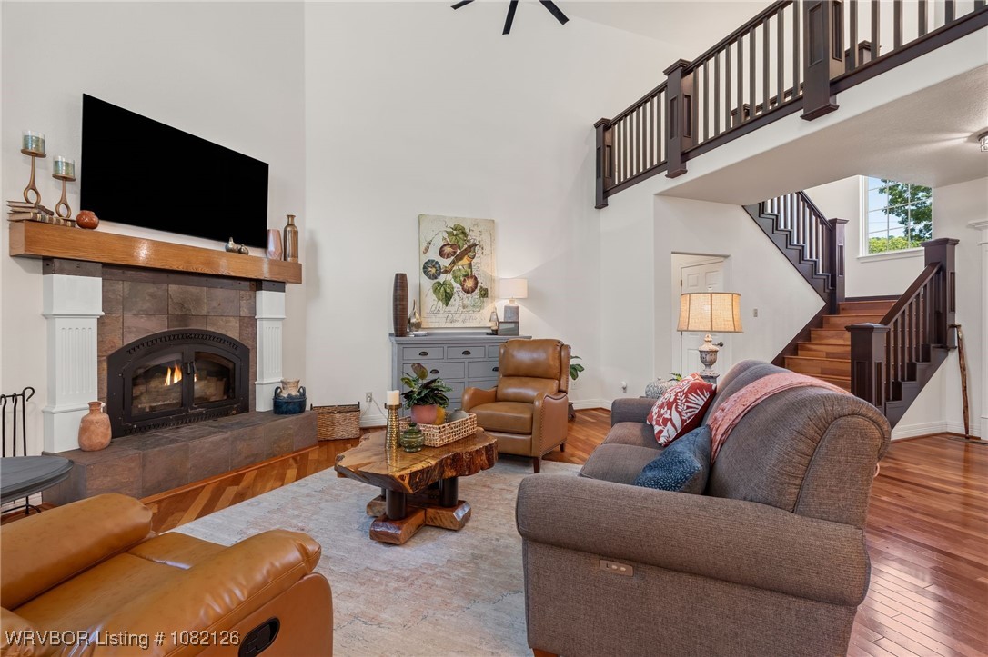 property viewer photo 6