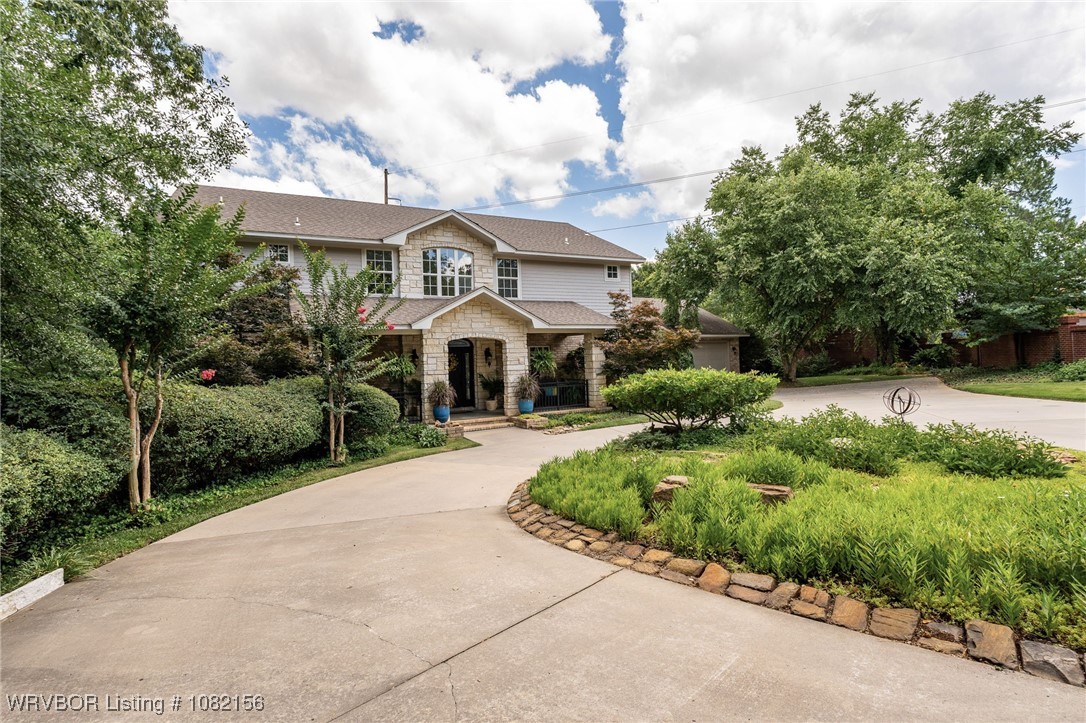 main property photo 3