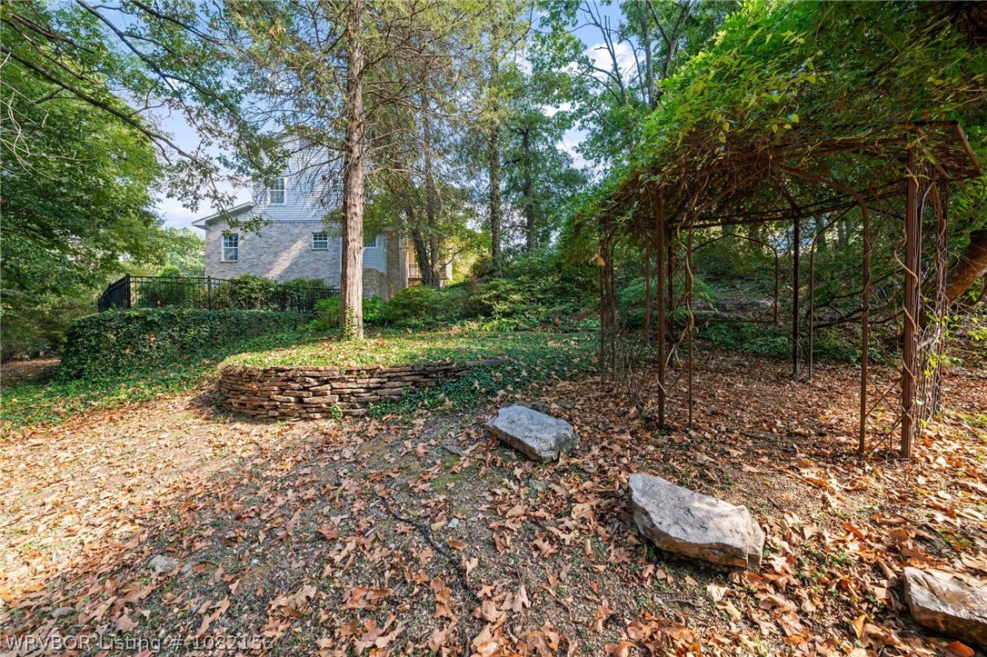 main property photo 50