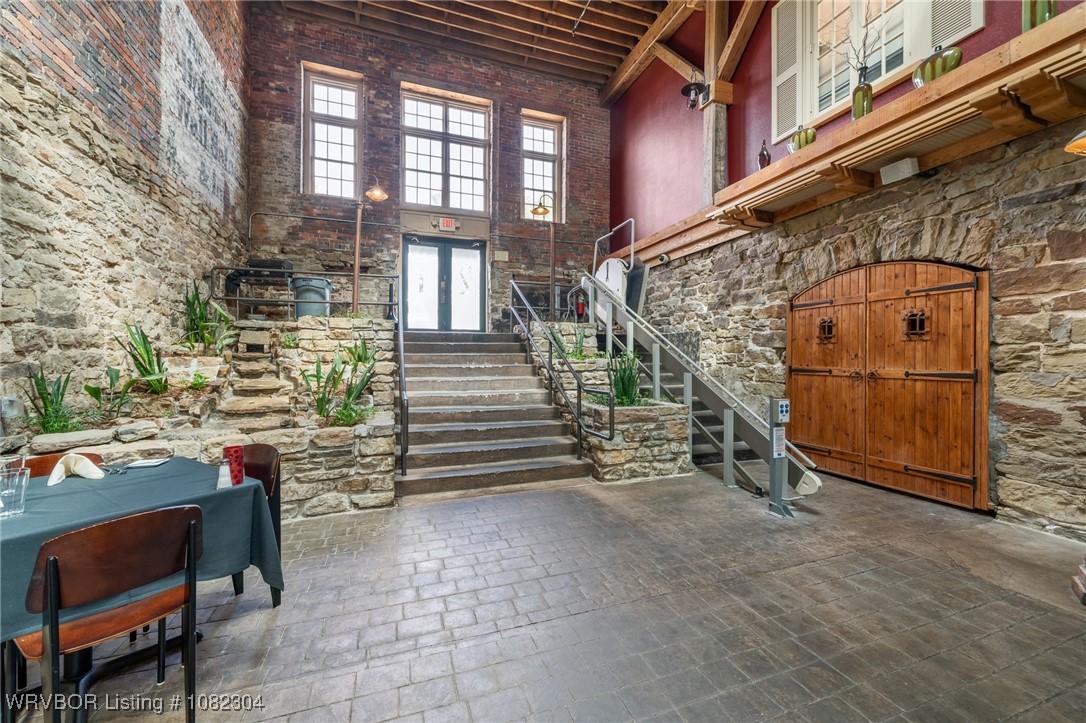 main property photo 16