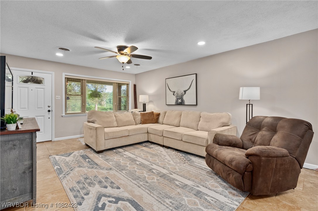 property viewer photo 1