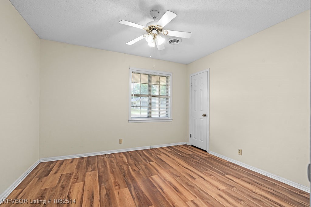 property viewer photo 24