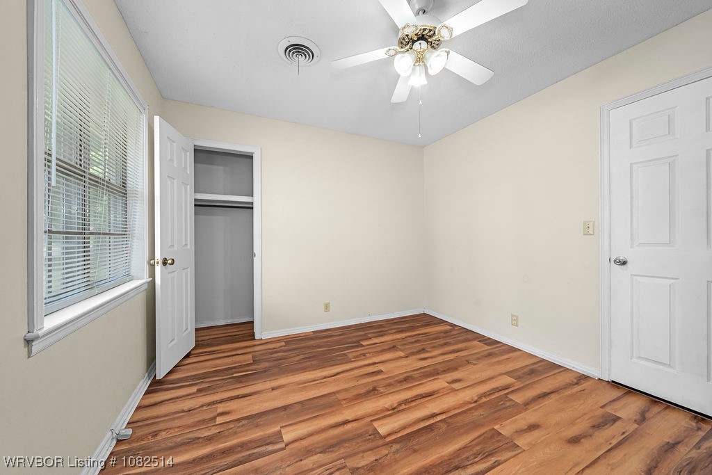property viewer photo 25