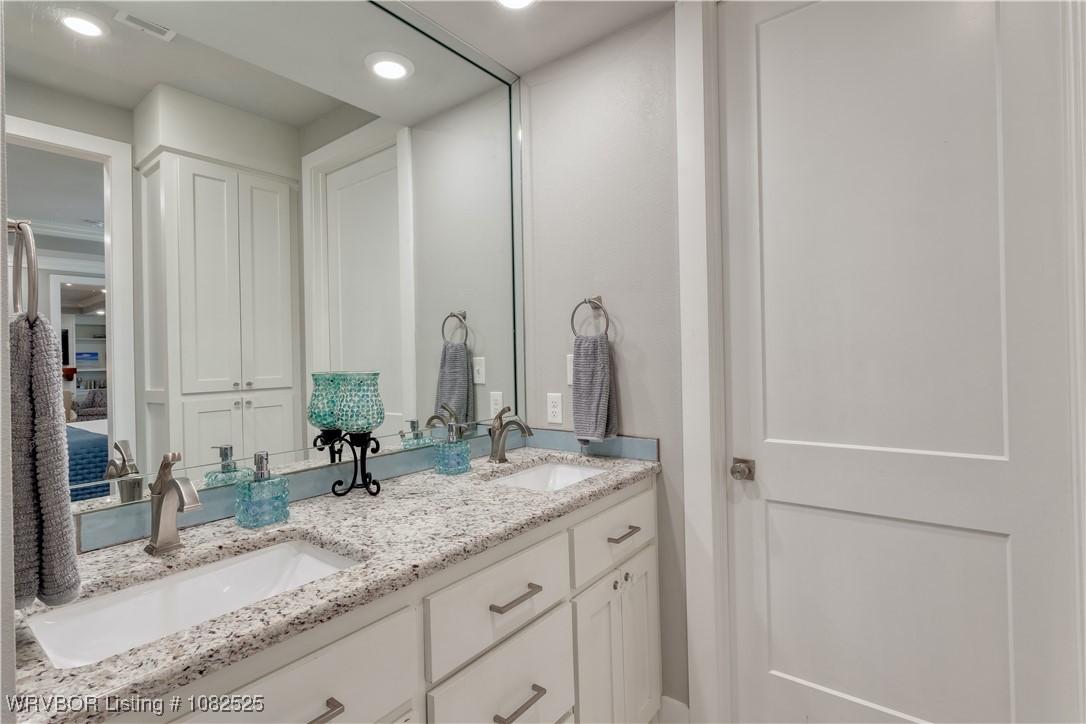 property viewer photo 19
