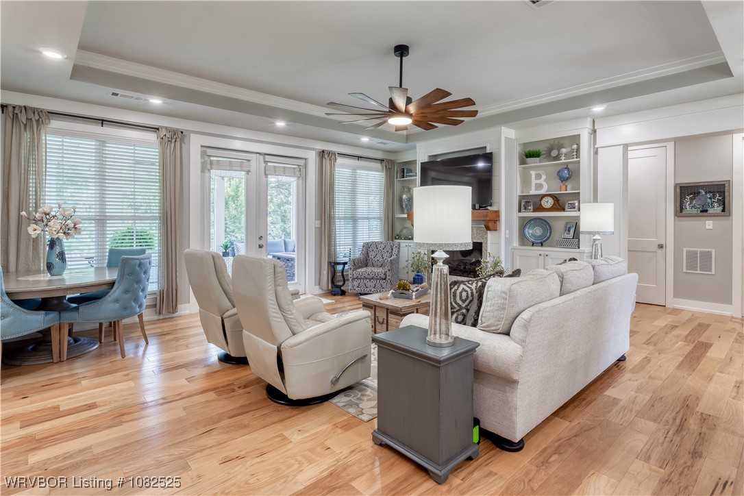 property viewer photo 7