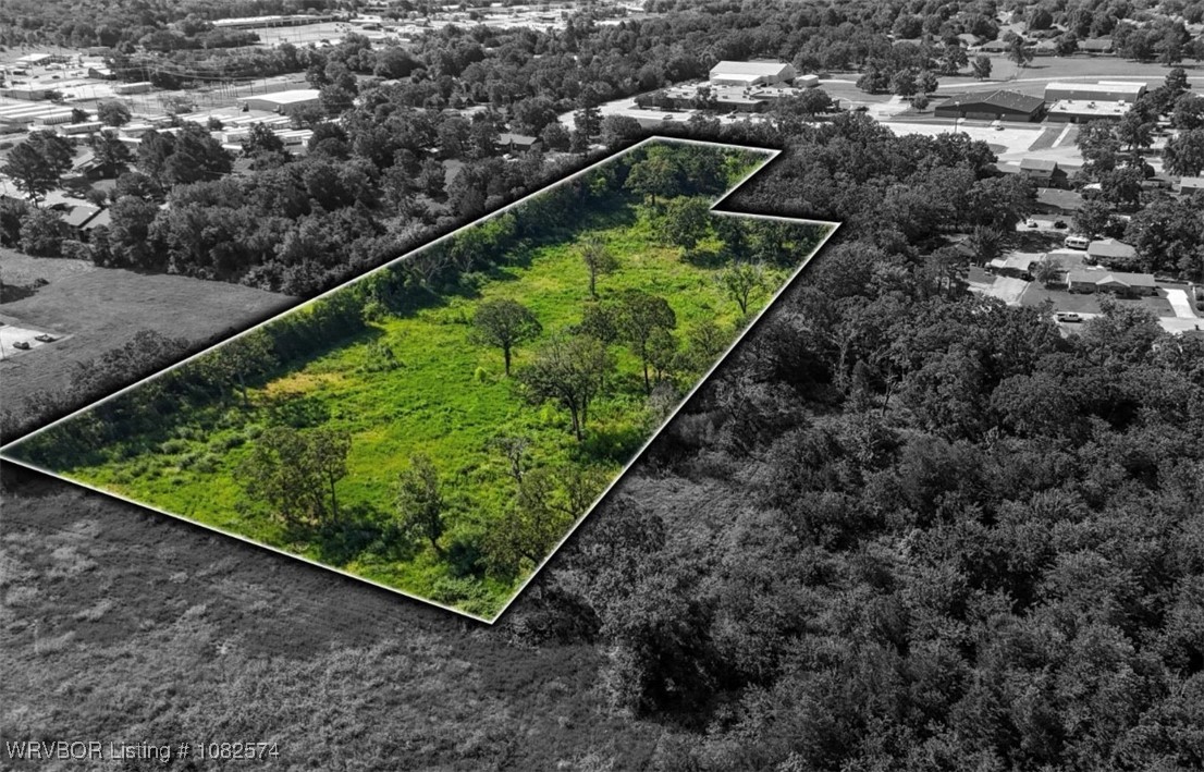 main property photo 11
