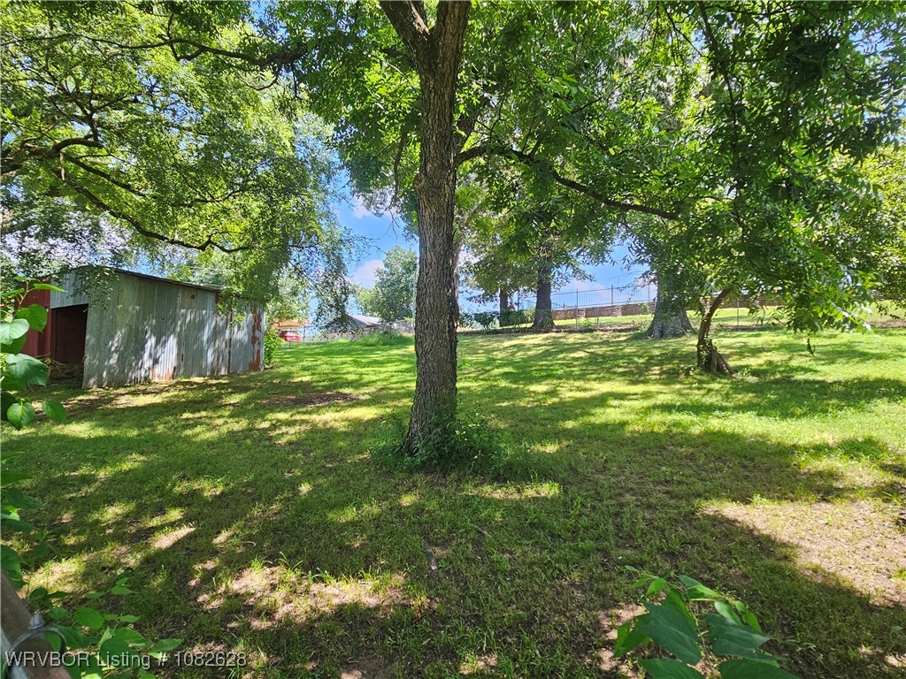 main property photo 11