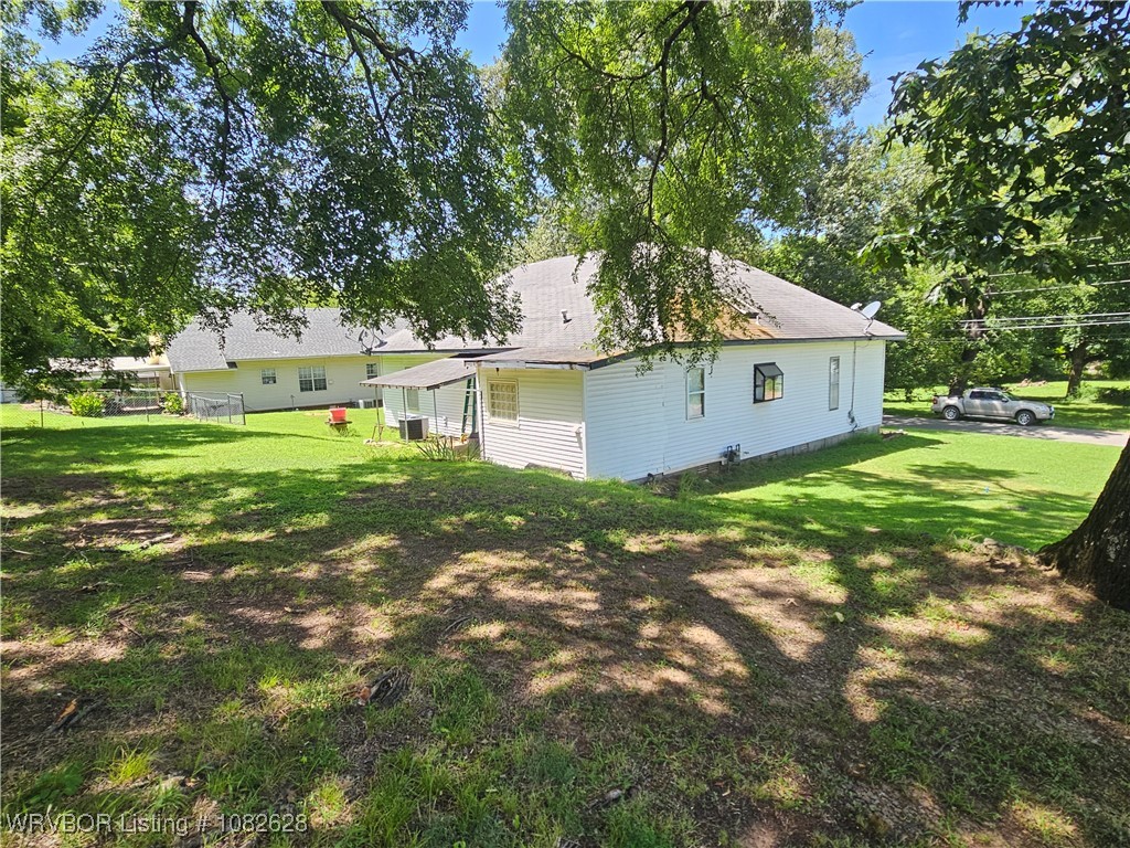 main property photo 14