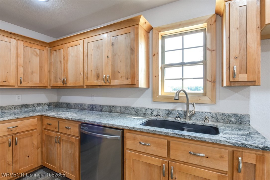 property viewer photo 10