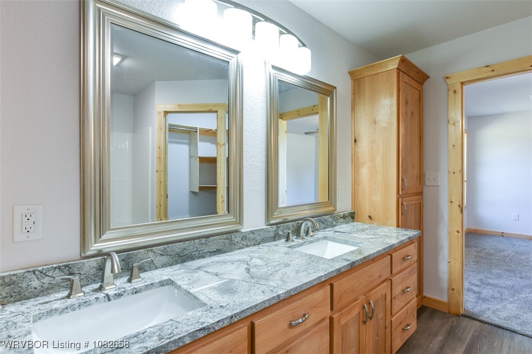 property viewer photo 14