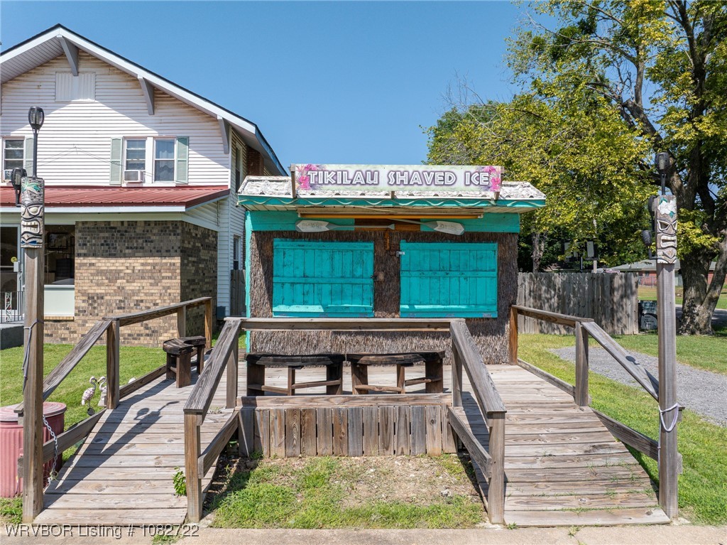 main property photo 32