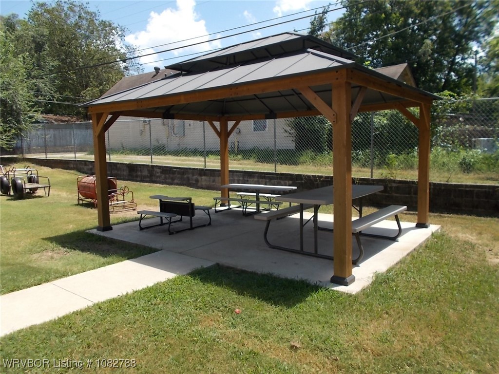 main property photo 22