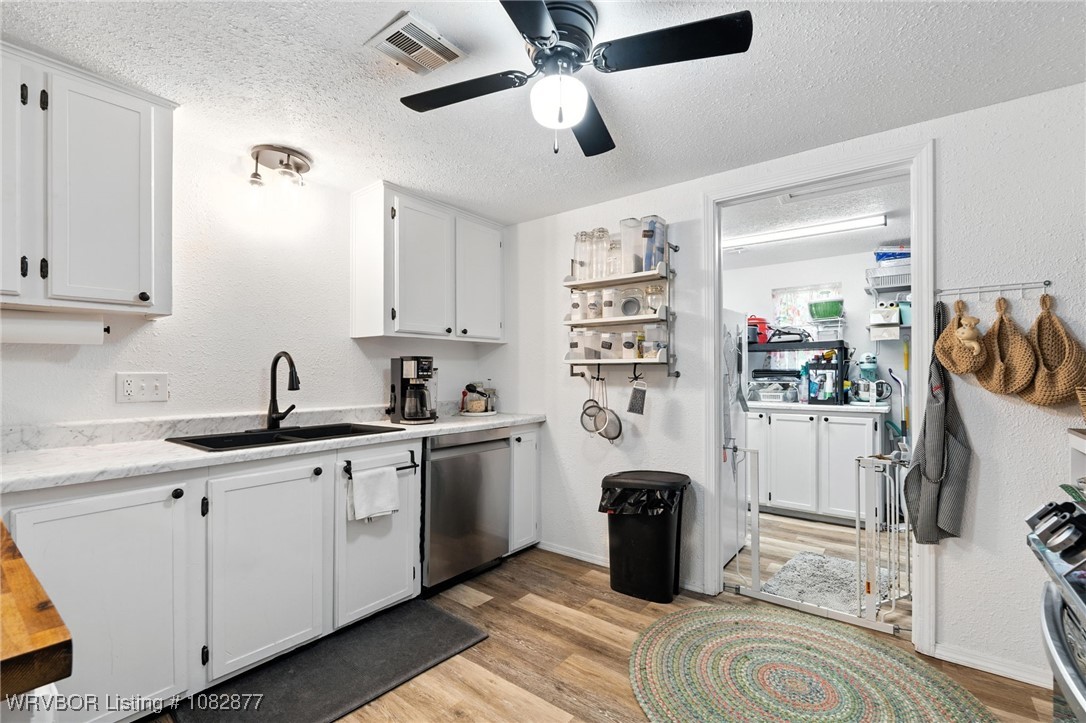 property viewer photo 9