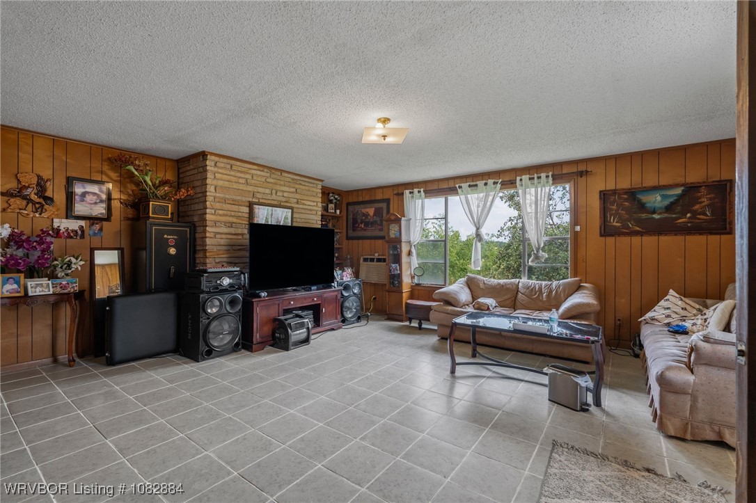 property viewer photo 4