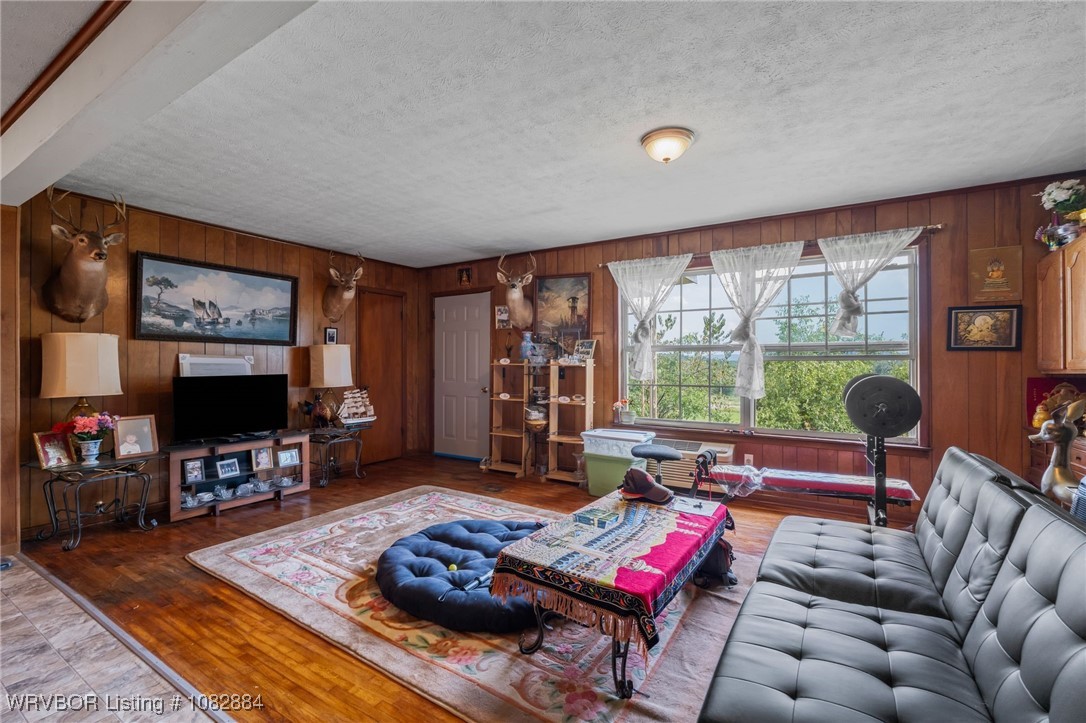 property viewer photo 6