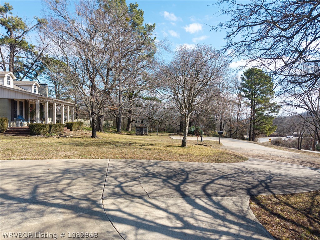 main property photo 30