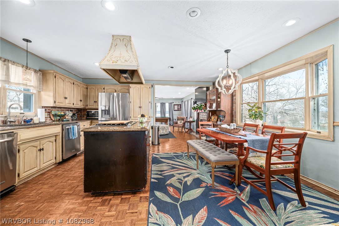 main property photo 39