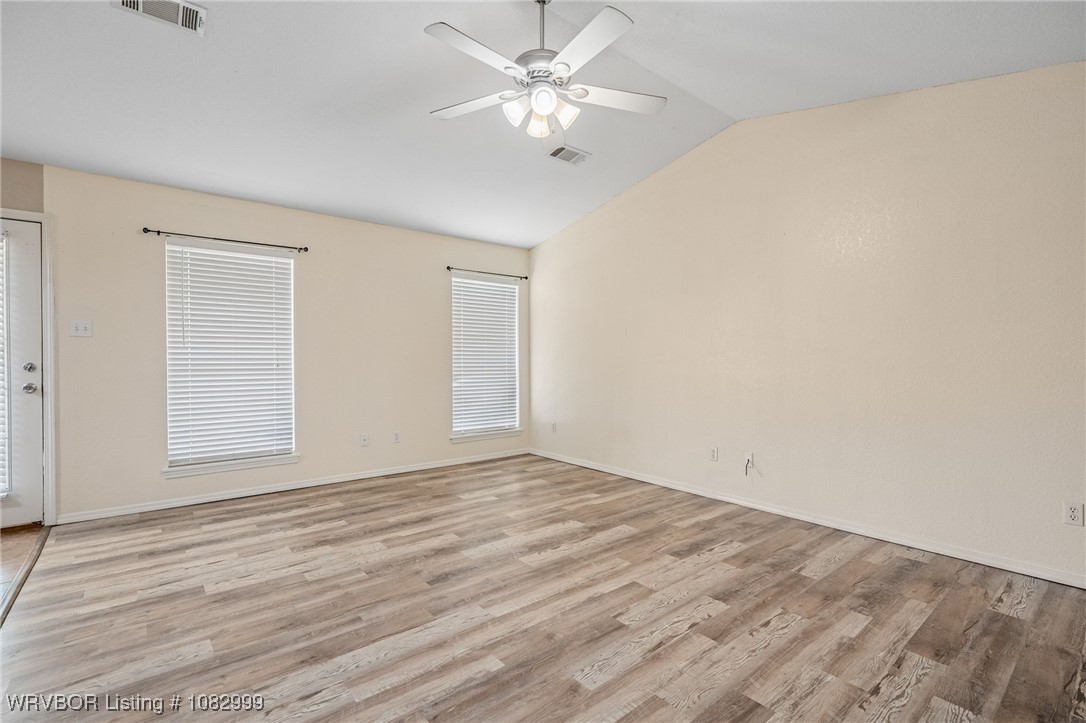 property viewer photo 12